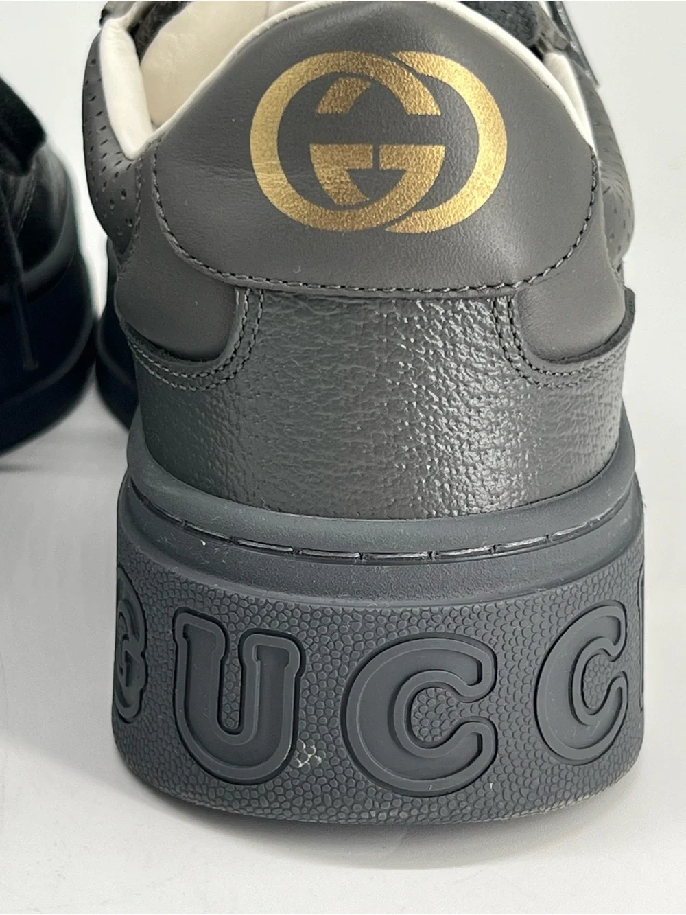 GUCCI GG LACE UP Men’s SNEAKERS - SIZE 41.5 (EU) = SIZE  8.5 (US)